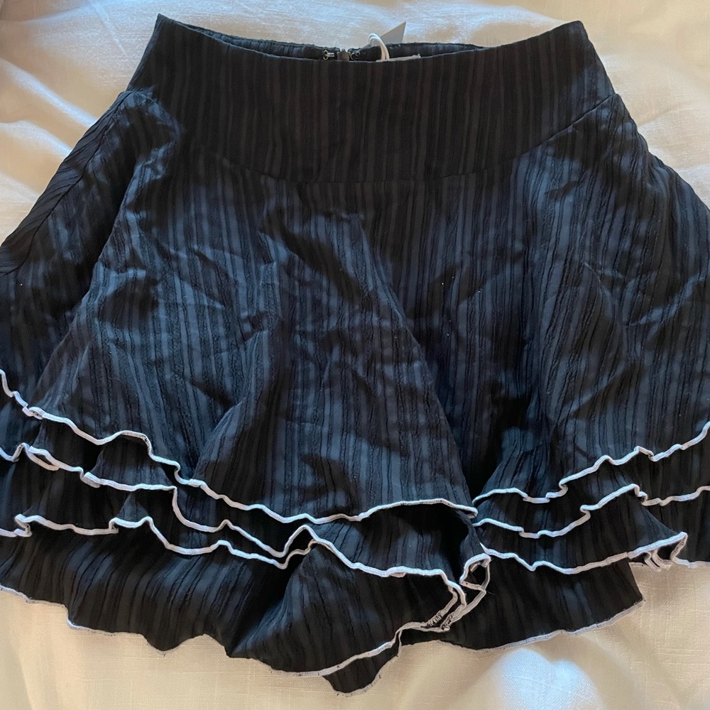 Cutest black and white trim skort